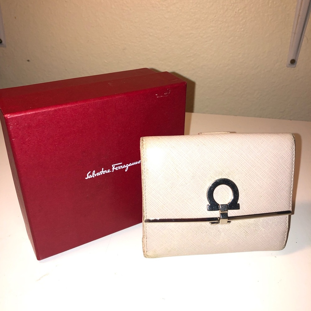 Salvatore Ferregamo White Trifold Wallet w Box